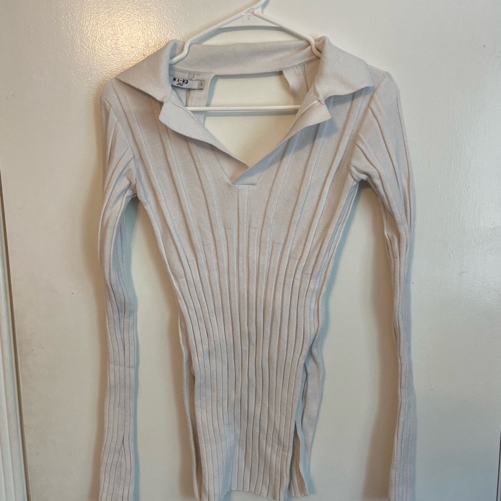 Collared open back sweater tunic with tie